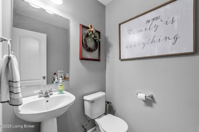 2416 Cherry Creek Rd, La Grange, KY 40031