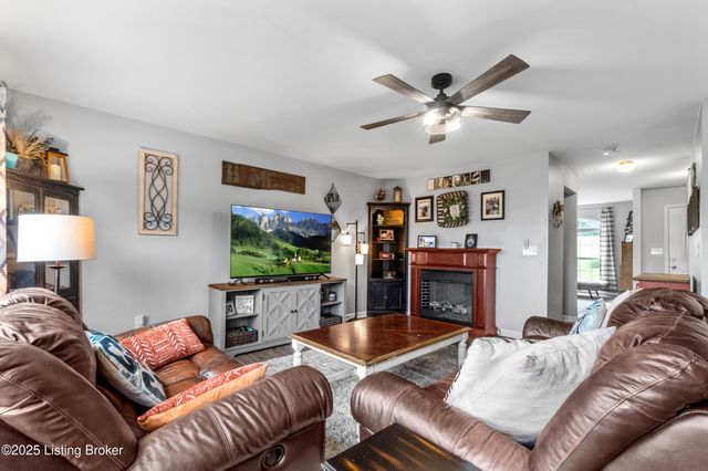 2416 Cherry Creek Rd, La Grange, KY 40031