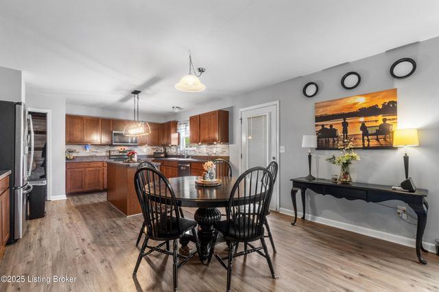 2416 Cherry Creek Rd, La Grange, KY 40031
