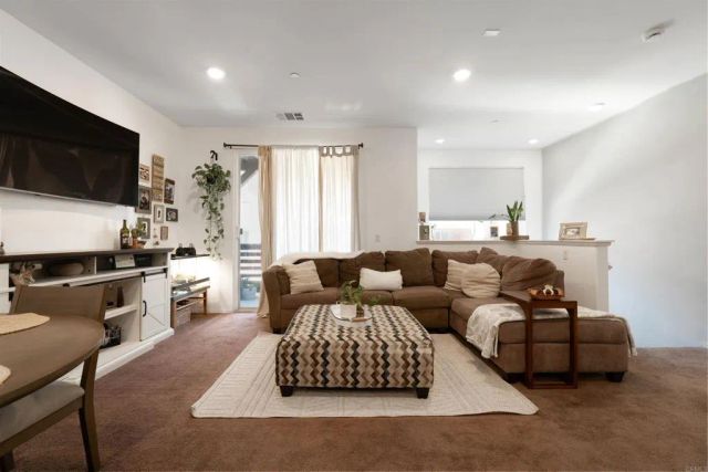 2860 Athens Road 6, Chula Vista, CA 91915