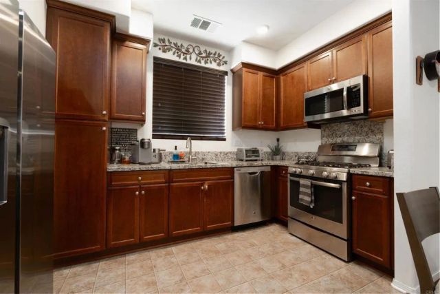 2860 Athens Road 6, Chula Vista, CA 91915