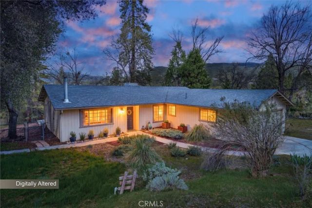 50047 Hangtree, Oakhurst, CA 93644