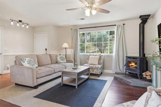 50047 Hangtree, Oakhurst, CA 93644