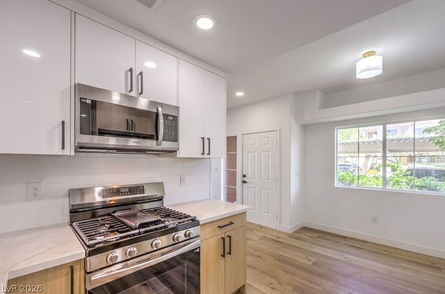 10553 Pine Glen Avenue 107, Las Vegas, NV 89144
