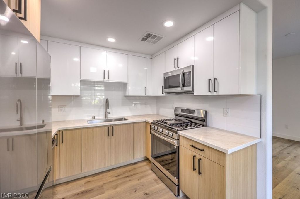10553 Pine Glen Avenue 107, Las Vegas, NV 89144