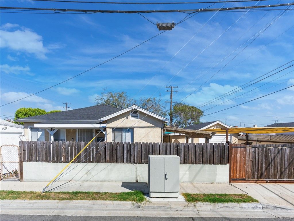 12808 Shoup Avenue, Hawthorne, CA 90250 — photo 2