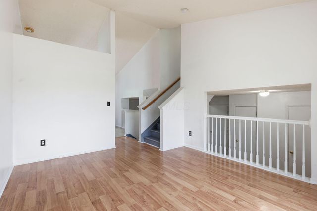 8207 Arbor Rose Way, Blacklick, OH 43004