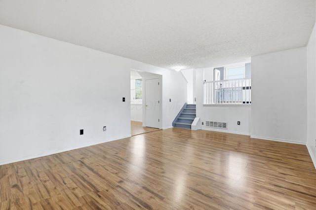 8207 Arbor Rose Way, Blacklick, OH 43004