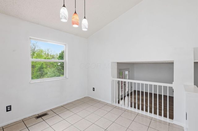 8207 Arbor Rose Way, Blacklick, OH 43004