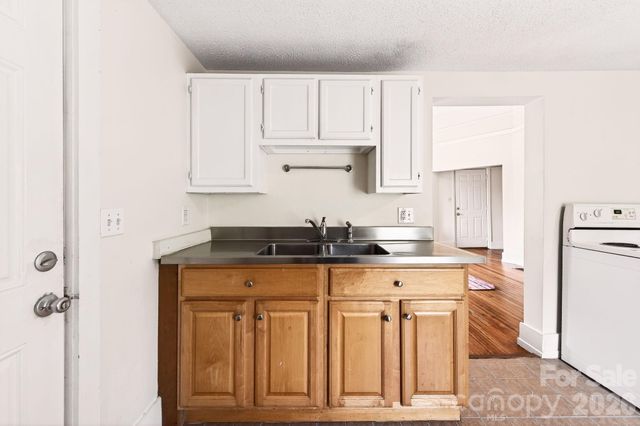 20 Trade Street, Asheville, NC 28801