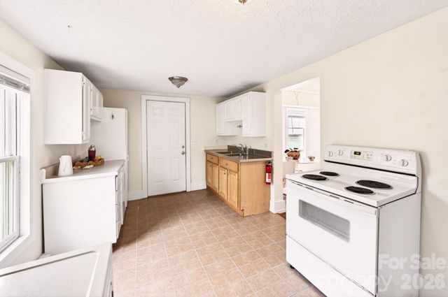 20 Trade Street, Asheville, NC 28801