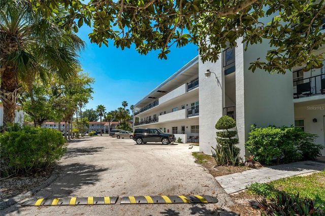 100 EL CAMINO DR 309, Winter Haven, FL 33884