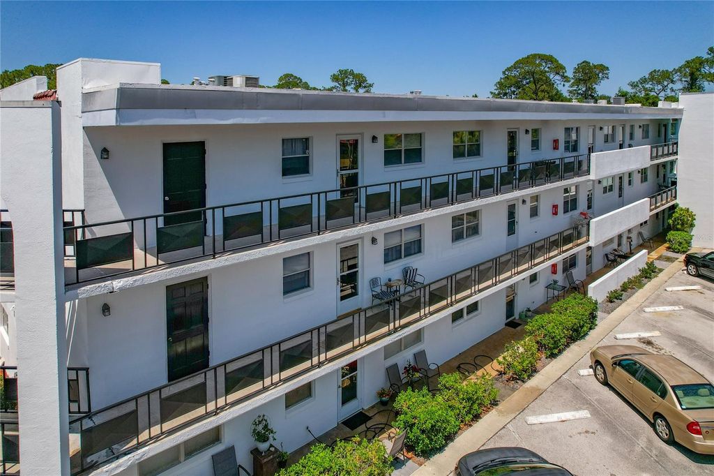 100 EL CAMINO DR 309, Winter Haven, FL 33884