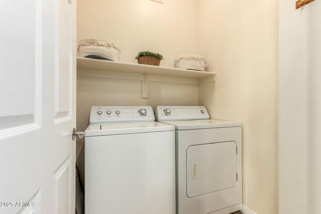 3131 E LEGACY Drive 2041, Phoenix, AZ 85042