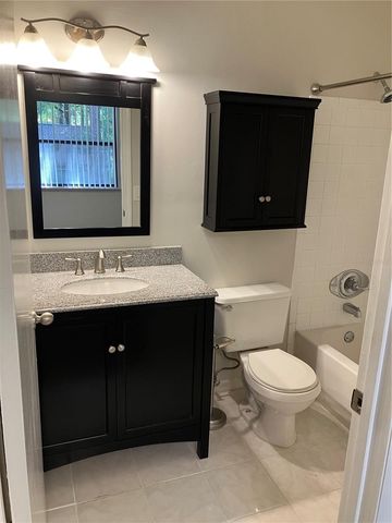 6901 SW 44TH AVENUE, Gainesville, FL 32608