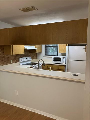 6901 SW 44TH AVENUE, Gainesville, FL 32608