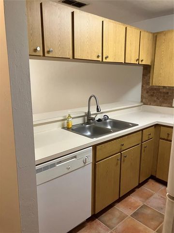 6901 SW 44TH AVENUE, Gainesville, FL 32608