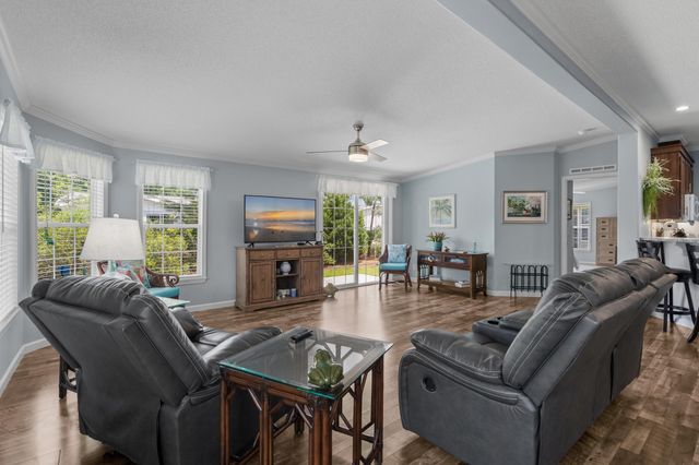 1644 Greenridge Dr., Conway, SC 29526