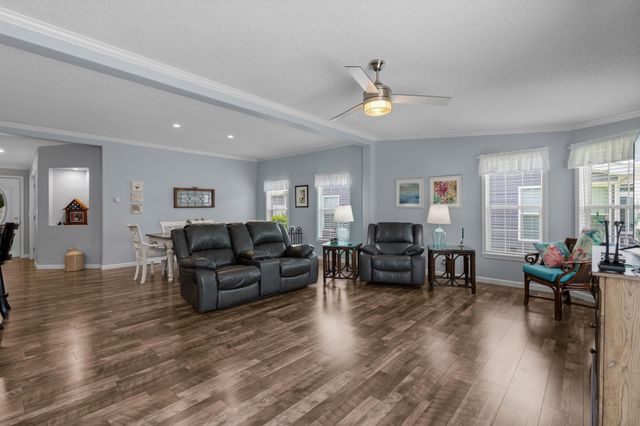 1644 Greenridge Dr., Conway, SC 29526