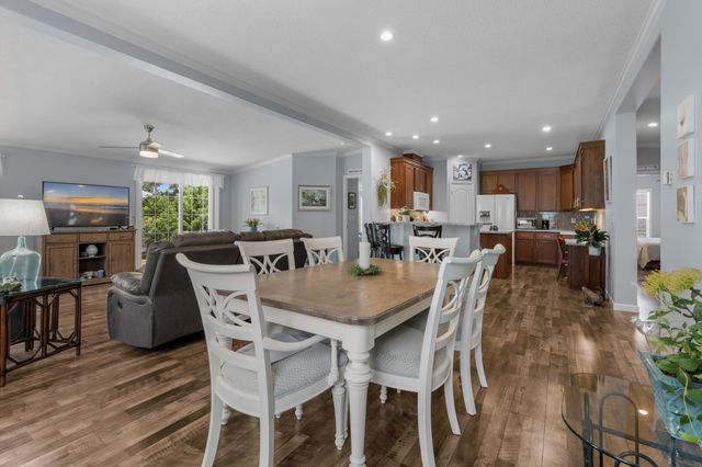1644 Greenridge Dr., Conway, SC 29526