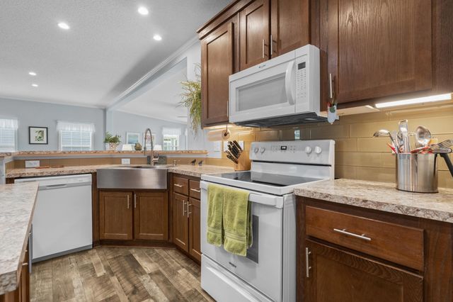 1644 Greenridge Dr., Conway, SC 29526
