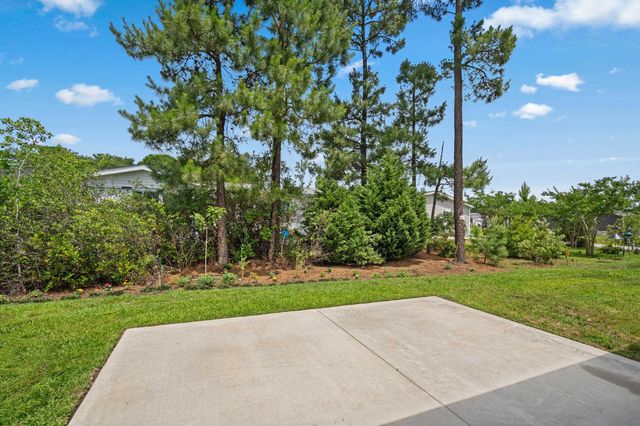 1644 Greenridge Dr., Conway, SC 29526