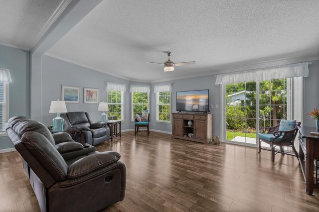 1644 Greenridge Dr., Conway, SC 29526