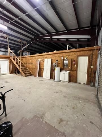 445 W Railroad Avenue, China, TX 77613