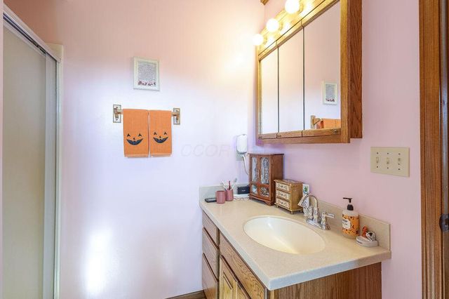 12099 Duncan Plains Road, Johnstown, OH 43031