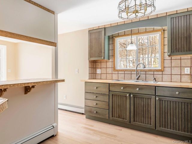 491 Floyd Ackert Road, West Park, NY 12493