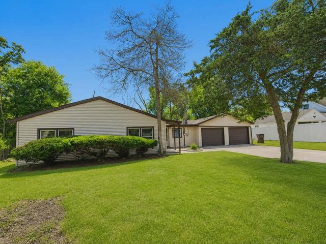 3908 Valley ROAD, Racine, WI 53405