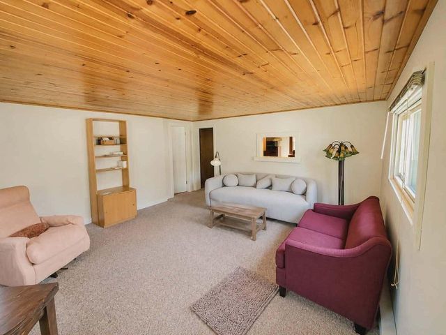 3908 Valley ROAD, Racine, WI 53405