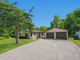 3908 Valley ROAD, Racine, WI 53405