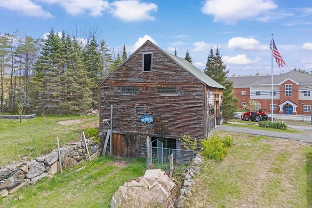 1407 South Stark Highway, Weare, NH 03281
