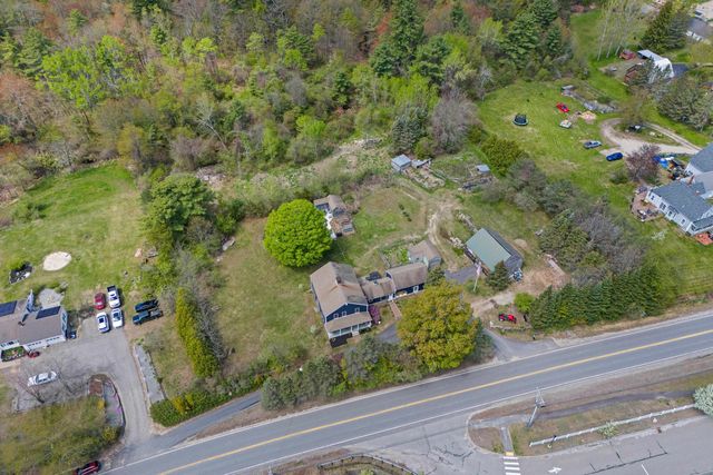 1407 South Stark Highway, Weare, NH 03281
