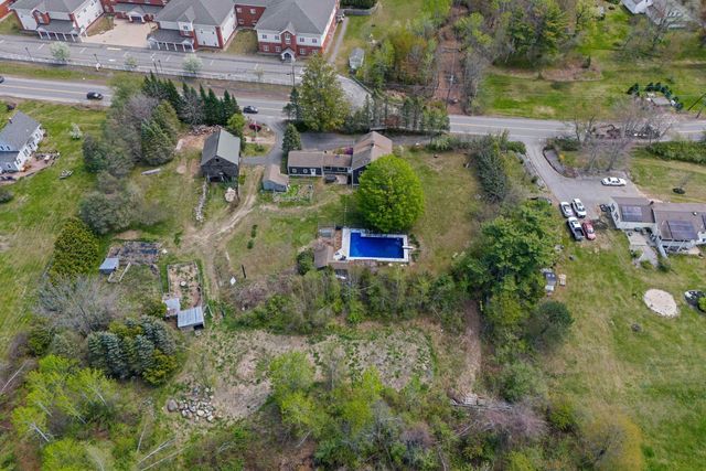 1407 South Stark Highway, Weare, NH 03281
