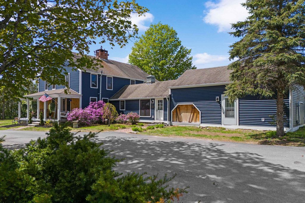 1407 South Stark Highway, Weare, NH 03281