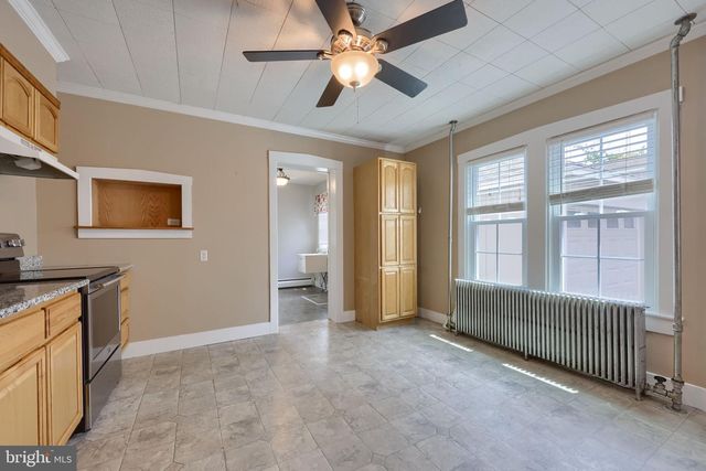 137 N CHARLOTTE ST, Manheim, PA 17545
