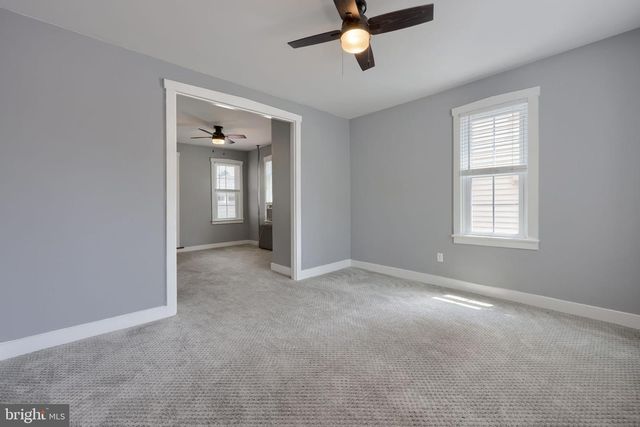 137 N CHARLOTTE ST, Manheim, PA 17545