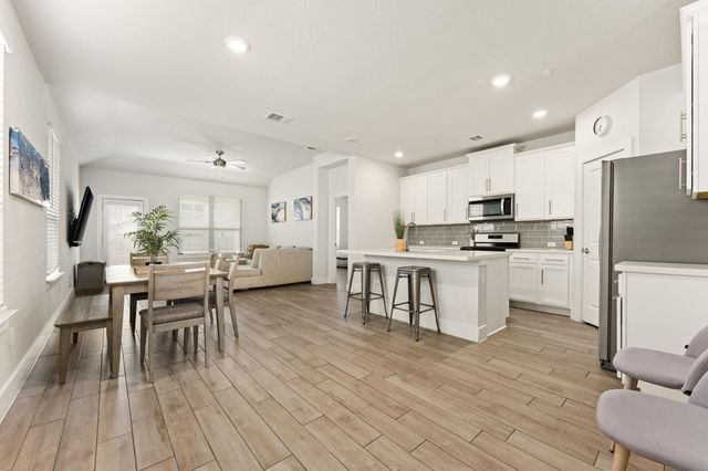 8610 McKamy DR, Austin, TX 78744