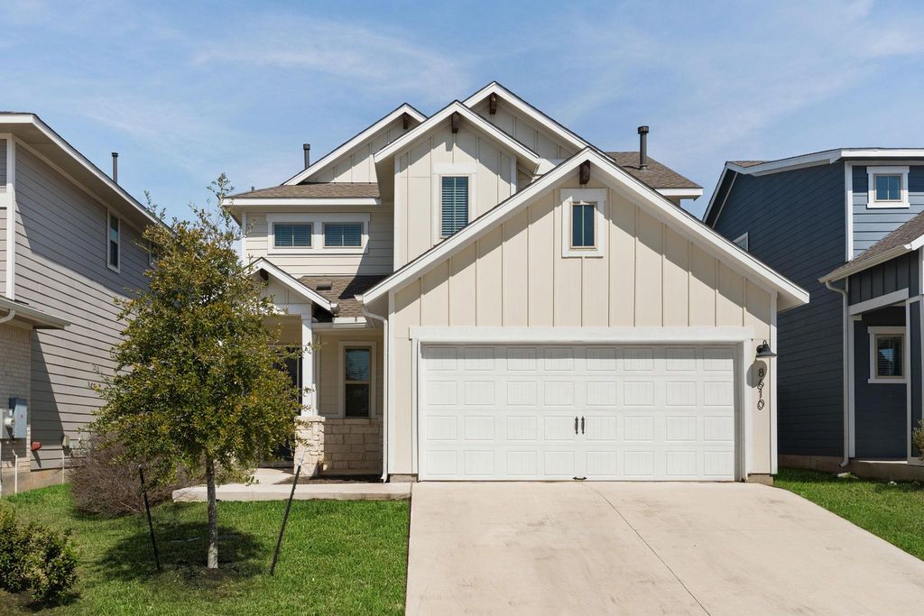 8610 McKamy DR, Austin, TX 78744