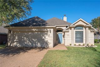 320 Robelmont Drive, College Station, TX 77845