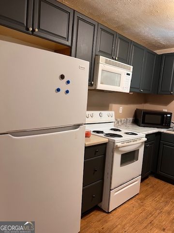 1202 Tinsley Dr NW, Conyers, GA 30012