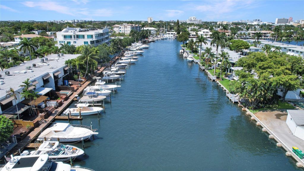 424 Hendricks Isle 6, Fort Lauderdale, FL 33301