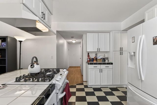 7124 Van Maren Ln, Citrus Heights, CA 95621