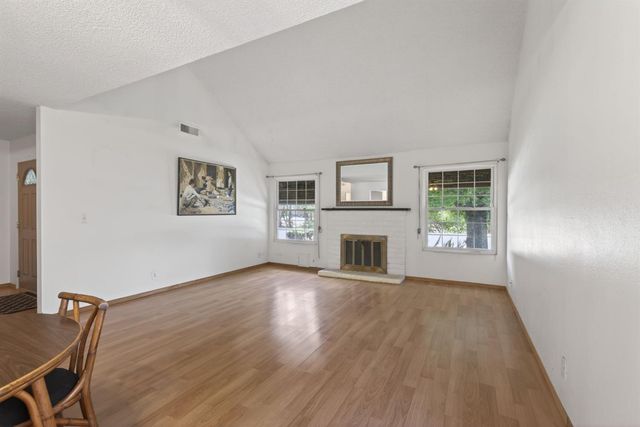7124 Van Maren Ln, Citrus Heights, CA 95621