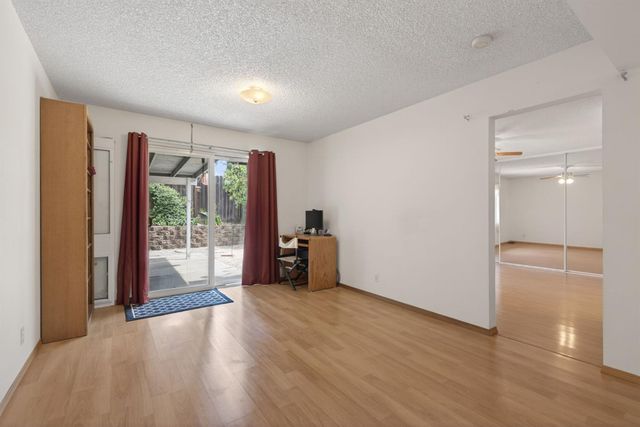 7124 Van Maren Ln, Citrus Heights, CA 95621