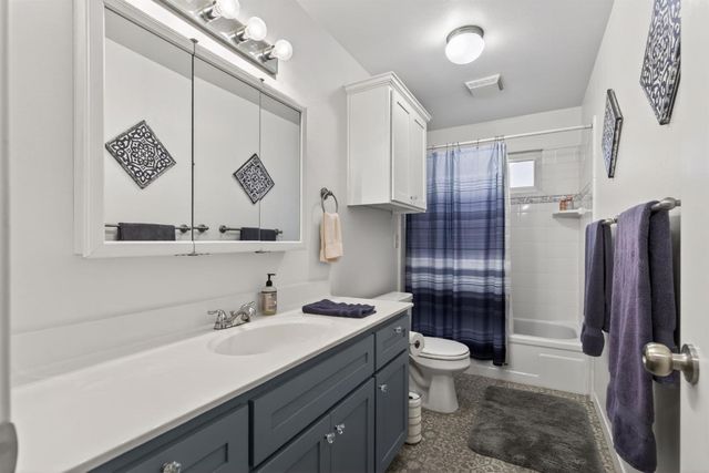 7124 Van Maren Ln, Citrus Heights, CA 95621