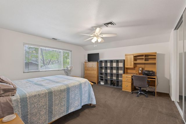 7124 Van Maren Ln, Citrus Heights, CA 95621