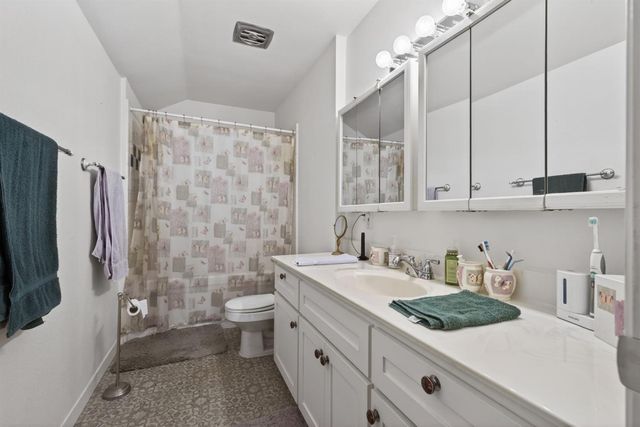 7124 Van Maren Ln, Citrus Heights, CA 95621